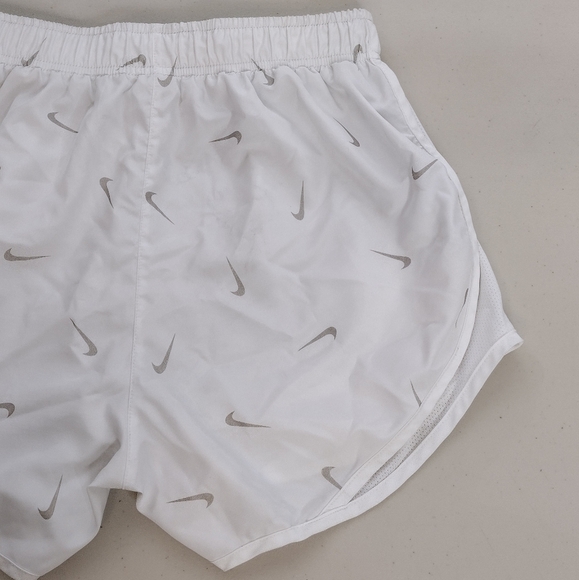 Nike Women's High-Rise Active Running Athletic Shorts - Picture 6 of 14